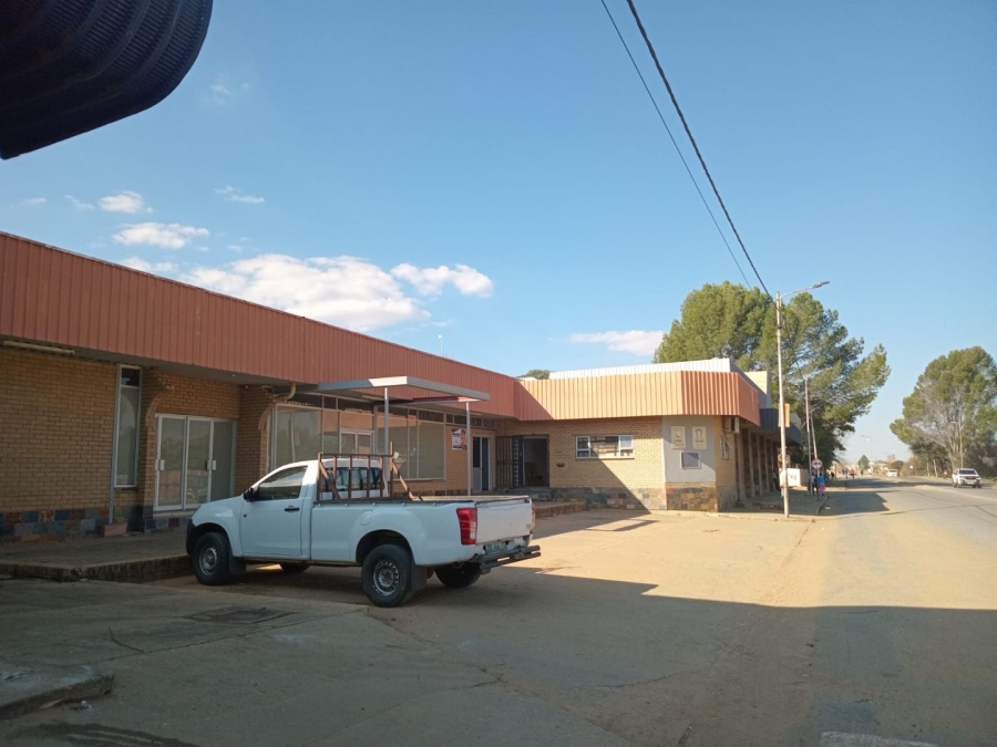  Bedroom Property for Sale in Hoopstad Free State